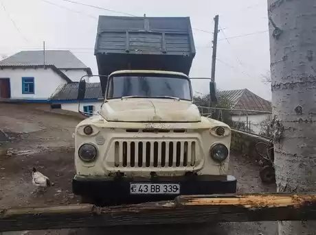 GAZ 53