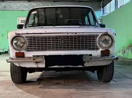 LADA (VAZ) 21011