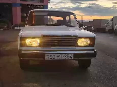 LADA (VAZ) 2107