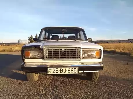 LADA (VAZ) 2107