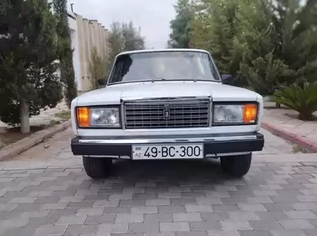 LADA (VAZ) 2107