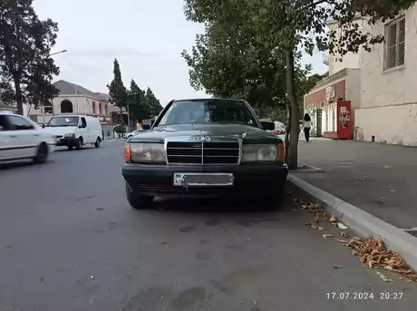 Mercedes 190