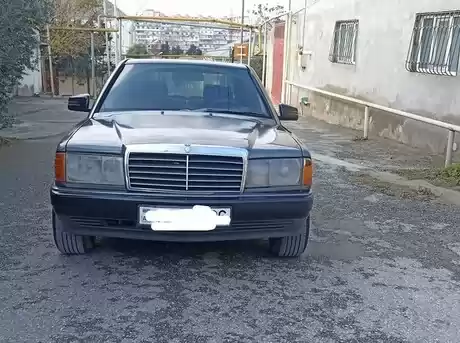 Mercedes 190
