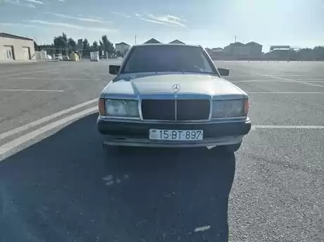 Mercedes 190