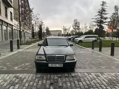 Mercedes C 180