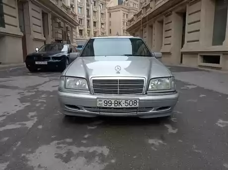Mercedes C 180