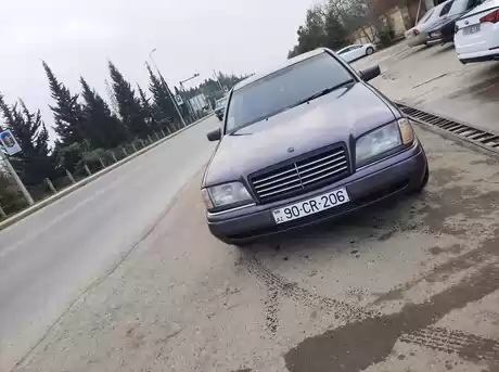 Mercedes C 180