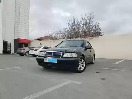Mercedes C 180