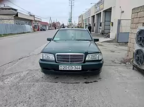 Mercedes C 180