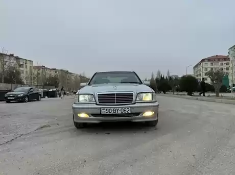 Mercedes C 200