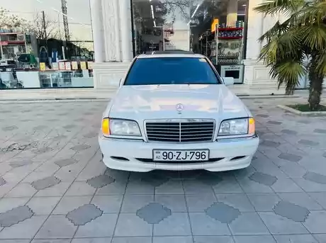 Mercedes C 240