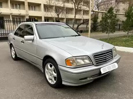 Mercedes C 280