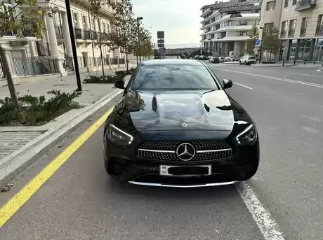 Mercedes E 200