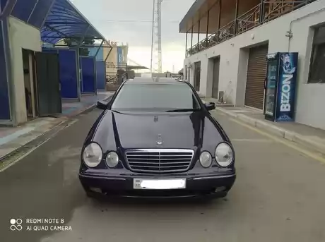 Mercedes E 200