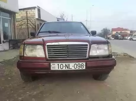 Mercedes E 220