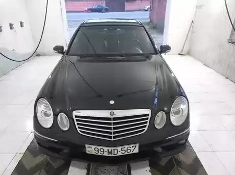 Mercedes E 240