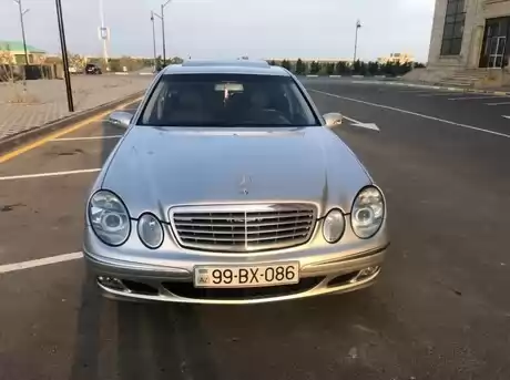 Mercedes E 240