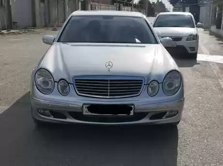 Mercedes E 240