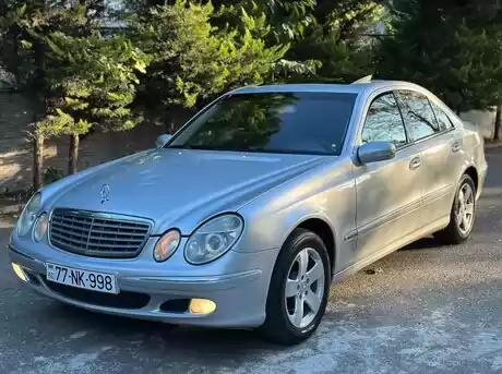 Mercedes E 270