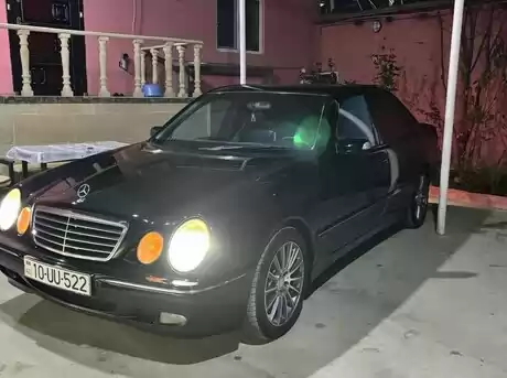 Mercedes E 280