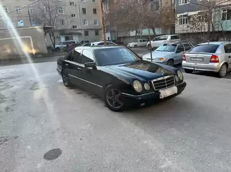 Mercedes E 320