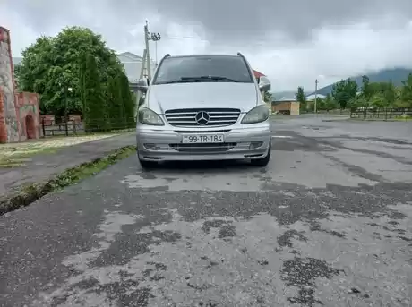 Mercedes Vito 111