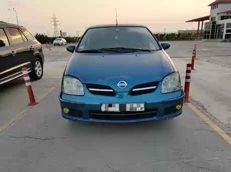 Nissan Almera Tino