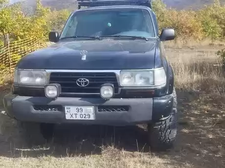 Toyota Land Cruiser